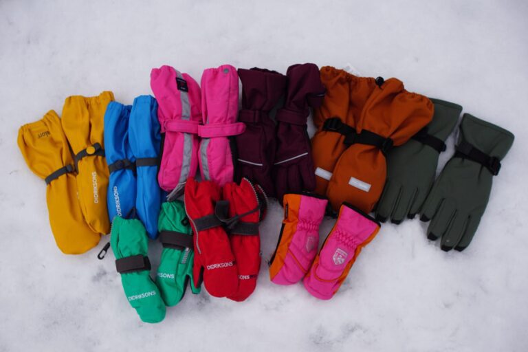Best Kids’ Waterproof Gloves and Mittens (review including experiments!)